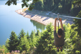 tyrolienne à Pierre Percee